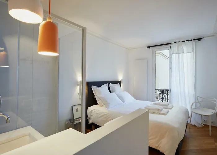 Residences Harcourt - Ile Saint Louis - Париж