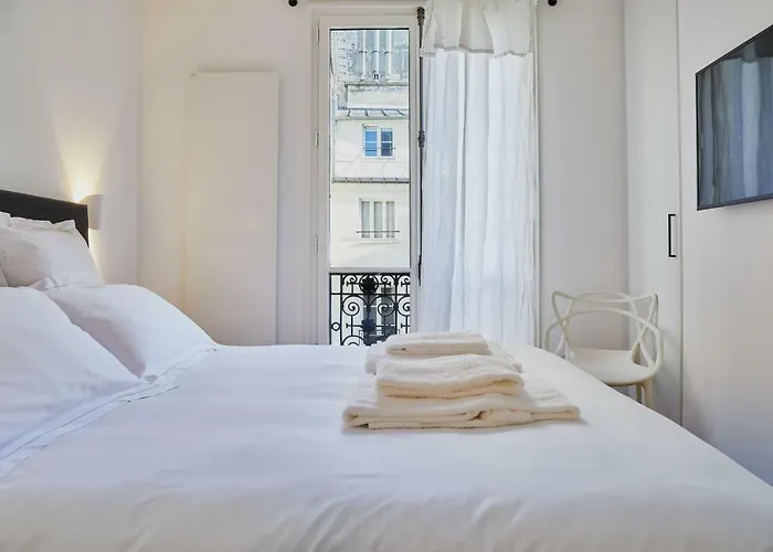 Residences Harcourt - Ile Saint Louis - Париж