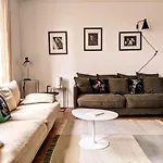 Residences Harcourt - Ile Saint Louis - *