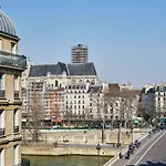 Residences Harcourt - Ile Saint Louis - *