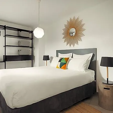 Residences Harcourt - Ile Saint Louis - Appartement *