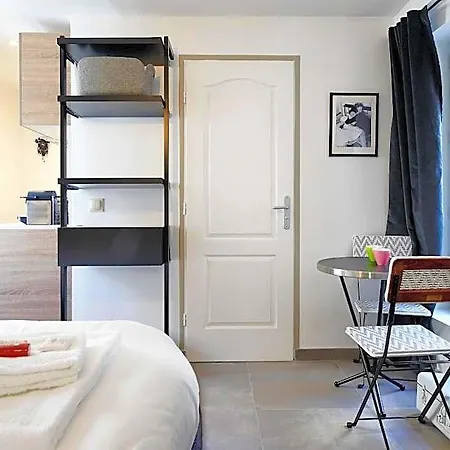 Residences Harcourt - Ile Saint Louis - Paris