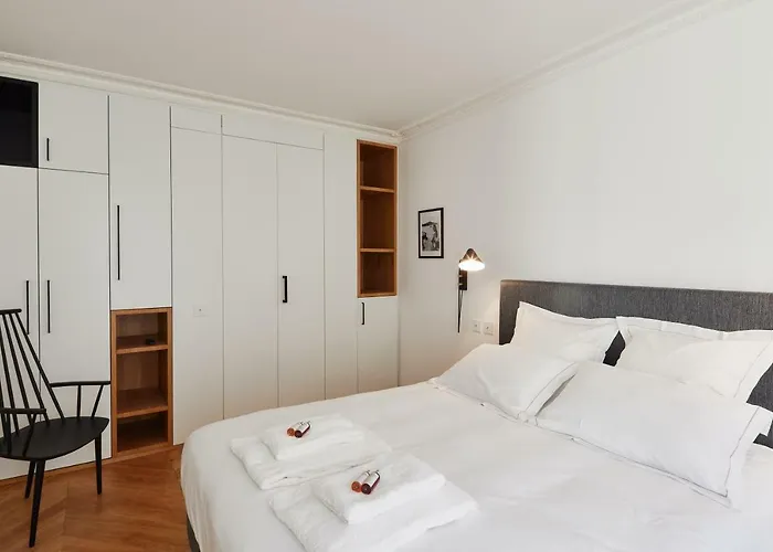 Residences Harcourt - Ile Saint Louis - * Paris